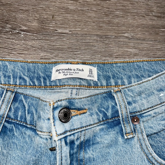 Abercrombie and Fitch Light Blue Women's Jeans - Picture 3 of 3